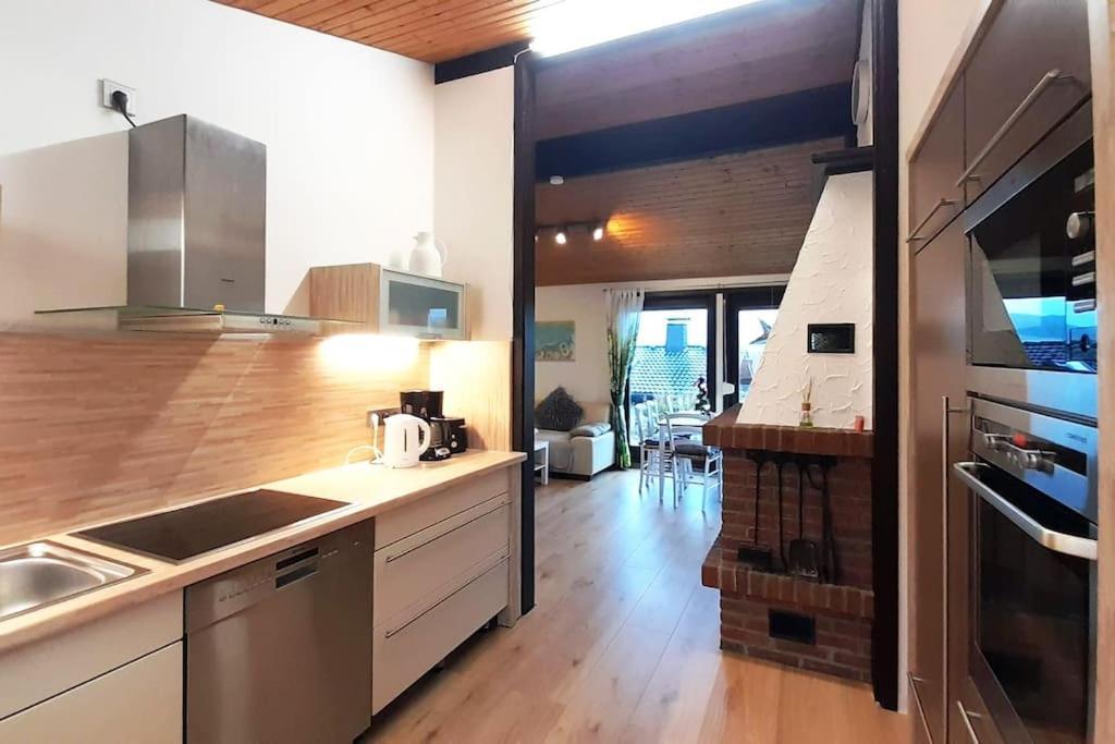 משדה Ferienhaus Lena Im Sauerland Direkt Am Hennesee מראה חיצוני תמונה