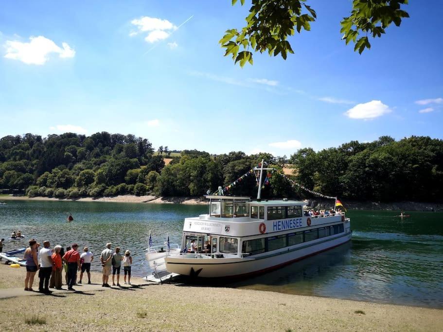 משדה Ferienhaus Lena Im Sauerland Direkt Am Hennesee מראה חיצוני תמונה