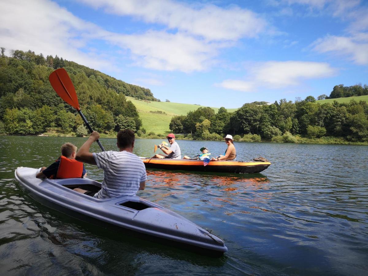 משדה Ferienhaus Lena Im Sauerland Direkt Am Hennesee מראה חיצוני תמונה